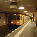 U Nollendorfplatz -- Linie U4 -- BVG 592+593