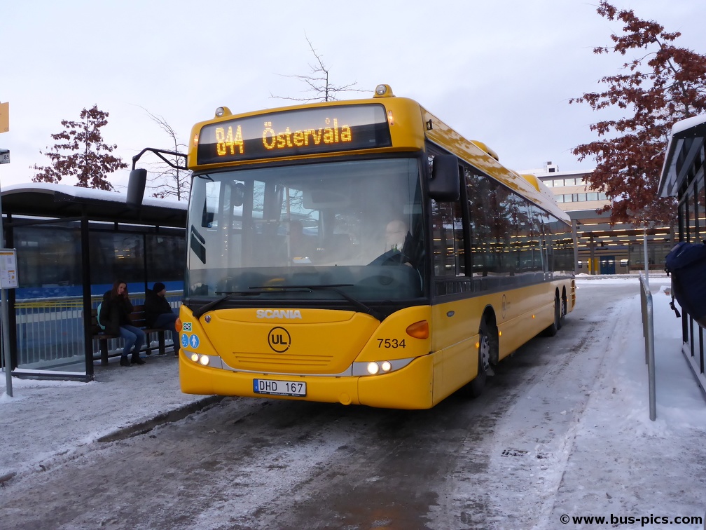 Uppsala C -- linje 844 -- Nobina (UL) 7534