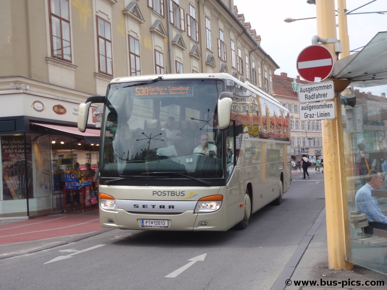 Graz, Jakominiplatz -- Linie S30 -- PT 12613