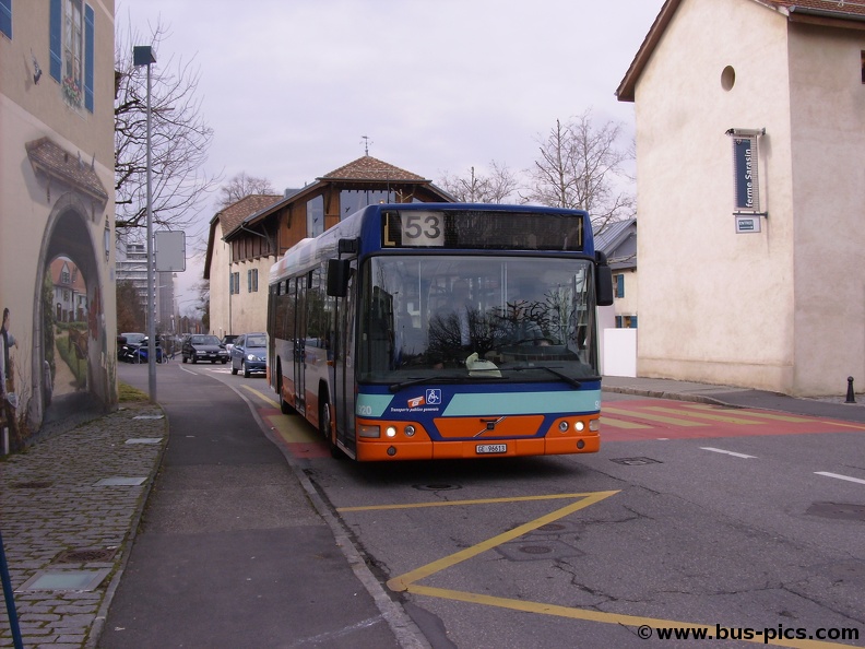 Ferme Sarasin -- ligne 53 -- Genève-Tours (TPG) 920
