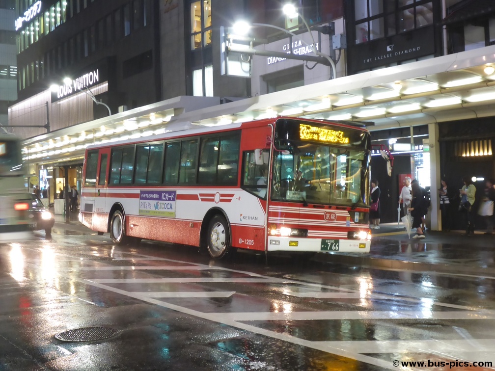 四条高倉 -- 23C -- 京阪バス B-1205