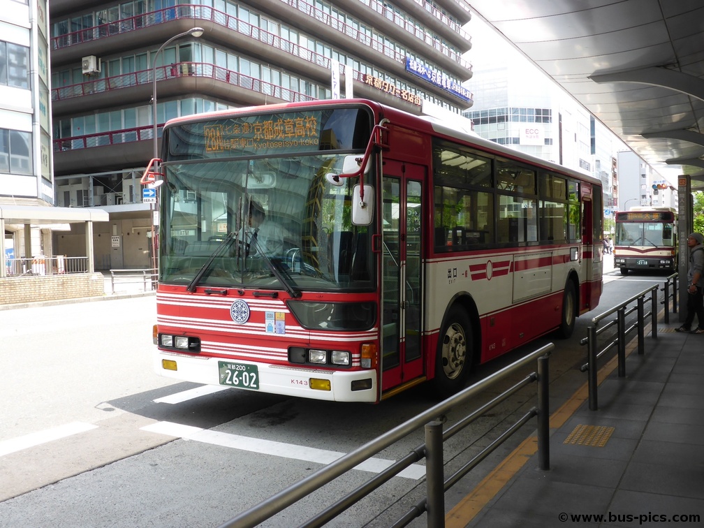 京都駅前 -- 28A -- 京阪バス K143